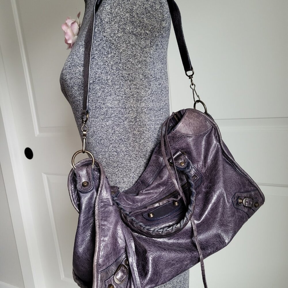 Authentic Balenciaga Classic City Bag - Picture 2 of 16
